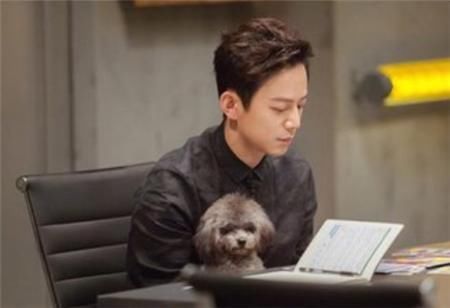  难怪|何老师低调了23年家庭终曝光，网友：没想到这么强大，难怪人脉广