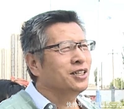 铁轨|昆区这一路段废弃铁轨横穿马路,令人堪忧!