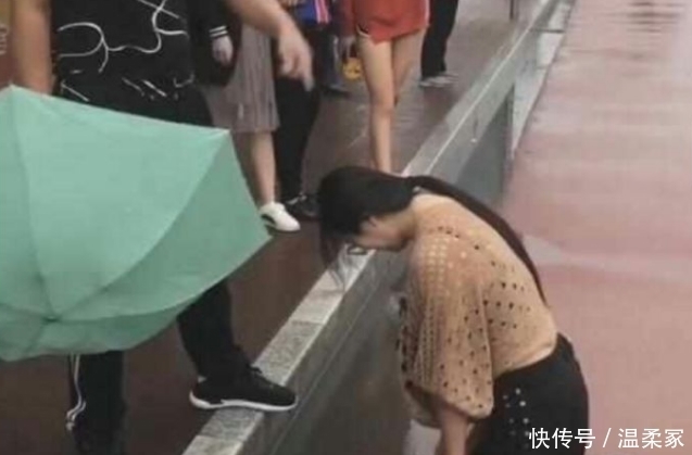 前男友|女孩长跪地上求前男友复合，男友再次拒绝了女孩，原因竟是这个