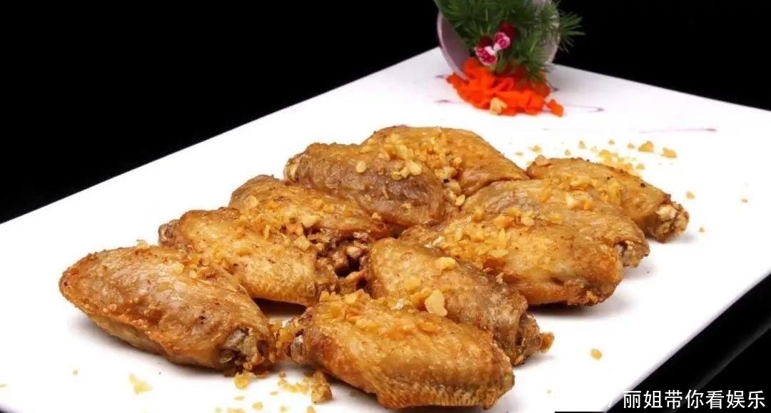 蒜香酸菜鱼|10款蒜香美食测评,没有一款不让你流口水!