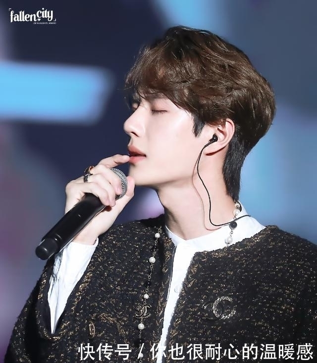 冲浪|王一博即将推出一个新的综艺节目,解开冲浪在海上的新位置