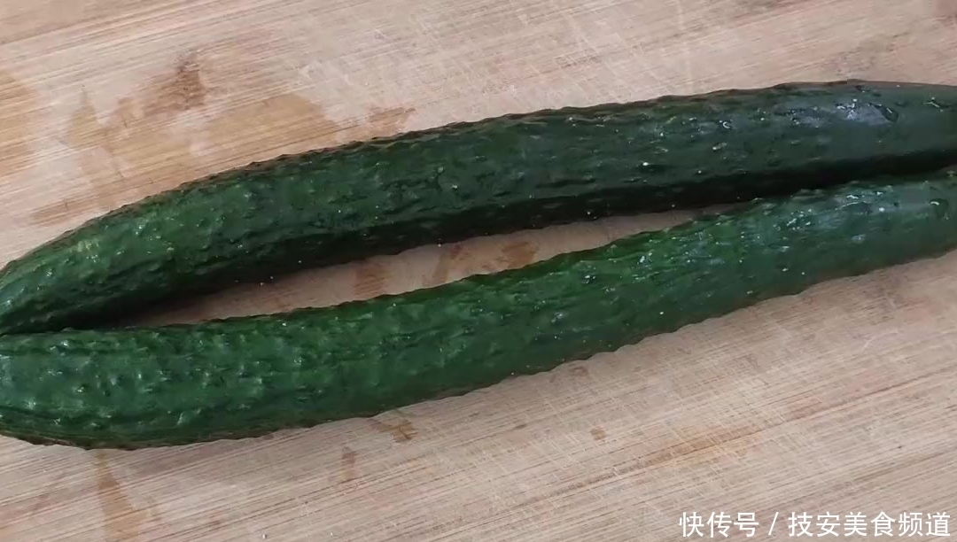  好吃|黄瓜最好吃的做法，营养健康又美味，全家人都喜欢吃！