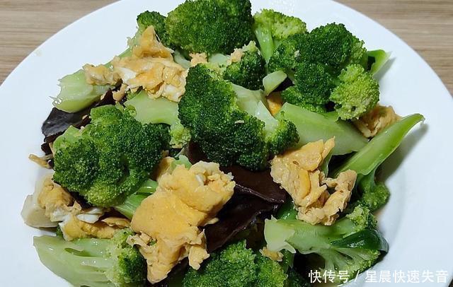 西兰花|西兰花最健康好吃的做法,不用焯水,出锅比吃肉还香,小孩也爱吃