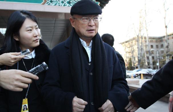 出名|她嫁给大自己16岁的丈夫，丈夫后来很出名，儿子官至副国级