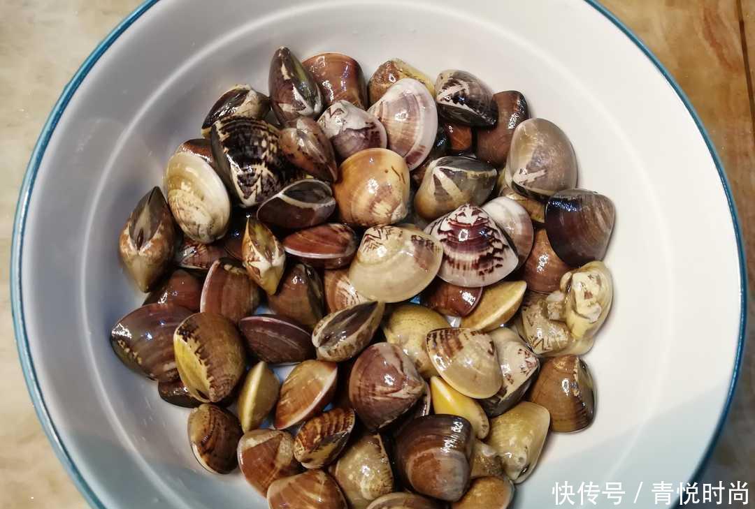 鲜甜|青蛾蒸粉丝，鲜甜美味，一点也不浪费