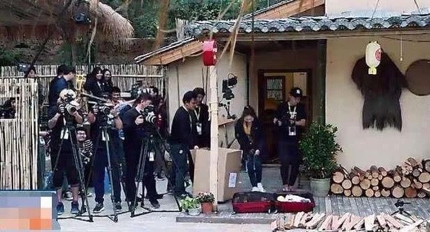 节目|《向往的生活》被批作秀,嘉宾只吃饭不收拾,全靠“保姆”帮忙!