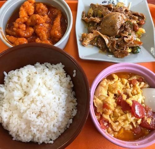 毕业|这所大学用食堂征服学生,饭菜香到哭,学生不想毕业,没吃够