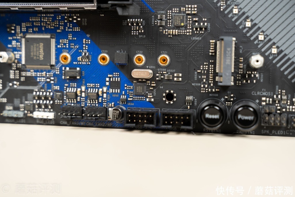  华擎|一块性价比超高的B550主板、华擎B550 Extreme4极限玩家主板 评测