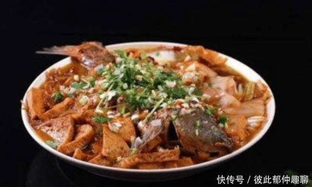 饮食文化|英国美女在中国生活4年,回国后见朋友吃的饭就说:你就吃这些?