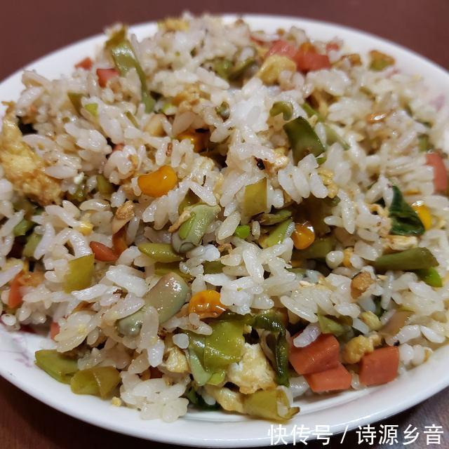  豆角|眉豆角炒米，意想不到的美味，简单易做