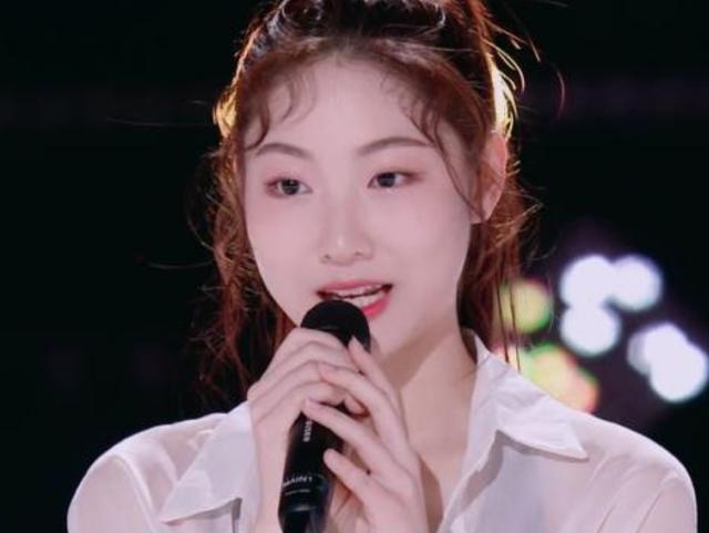 关系户|《创造营》似乎不公平,关系户很多,节目组捧人太明显