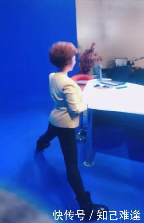  台下|央视主持人台上严谨敬业，谁知道他们台下多接地气