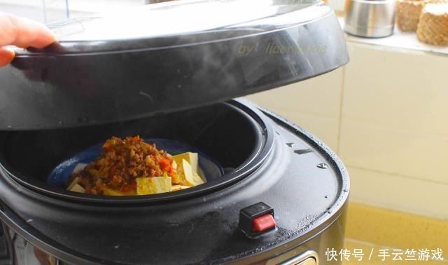 好吃|豆腐不用炒不用煮,放碗里一蒸,比水蒸蛋还爽滑!