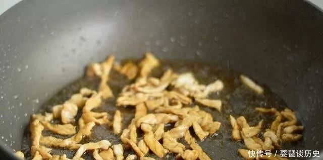 秋天|秋天就吃这道菜,荤素搭配味道好,1顿饭吃这1道菜就够了!