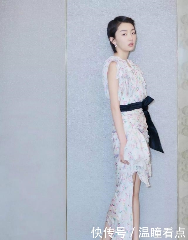  流行|好好穿裙的时代落伍了，今年流行“不规则裙”，时髦显瘦又新颖