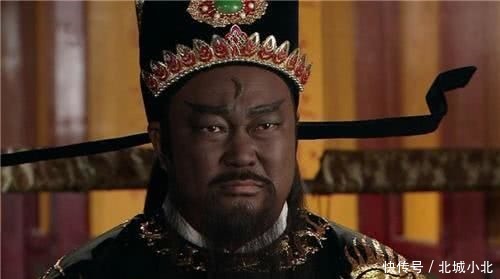  小偷|农夫报案牛舌头被偷，包拯你回去把牛杀了，小偷自己会来投案