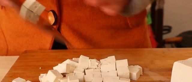 入味|豆腐自从学会这个做法,家人三天两头点名吃,鲜嫩入味,比肉都香