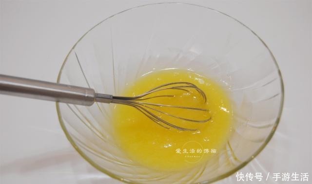 中秋|1个鸡蛋1碗面粉,手不沾粉就做好,酥香脆口,比月饼还好吃