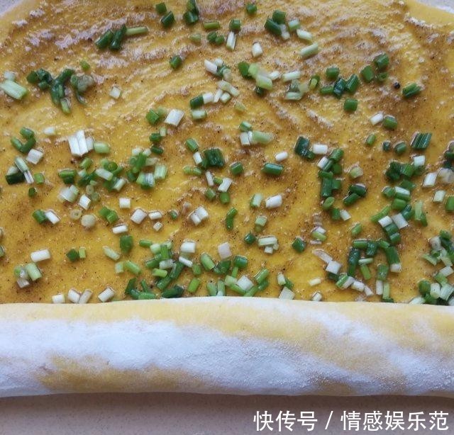 南瓜|南瓜椒盐葱香咸窝窝,又暄又软,好吃极了