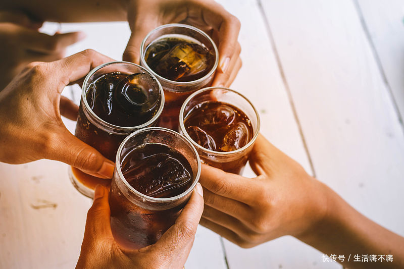 可乐|同样是可乐,“瓶装”和“罐装”有啥区别?知道后别再瞎买了