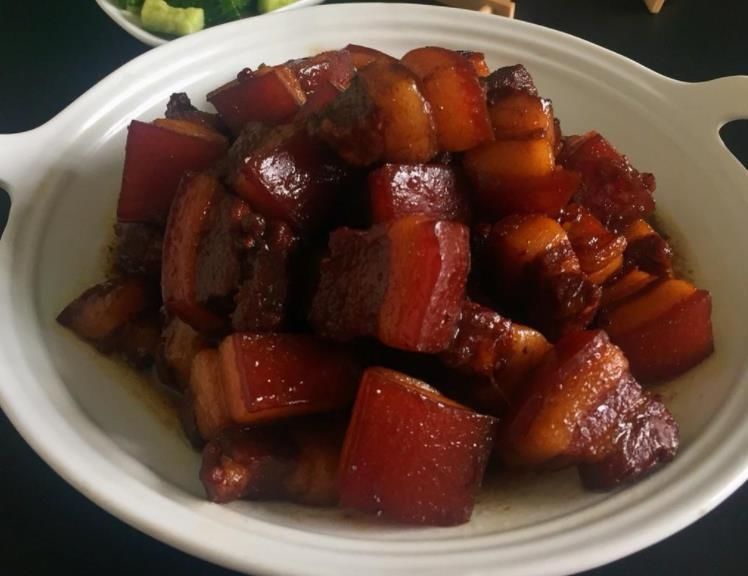 好吃|夏天这种常见的饮料,拿来炖肉才是王道,香而不腻,好吃还解馋