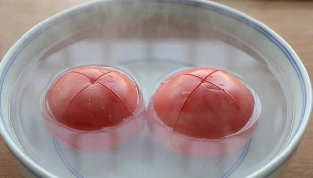  馒头|西红柿鸡蛋别炒着吃了，新吃法隔三差五就做，比馒头油条受欢迎