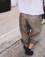 搞笑|搞笑GIF：气球根本无法升起一个人！