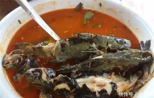 猪血丸子|看了没食欲，一吃就停不下来的4种中国特产，这就是“不可貌相”