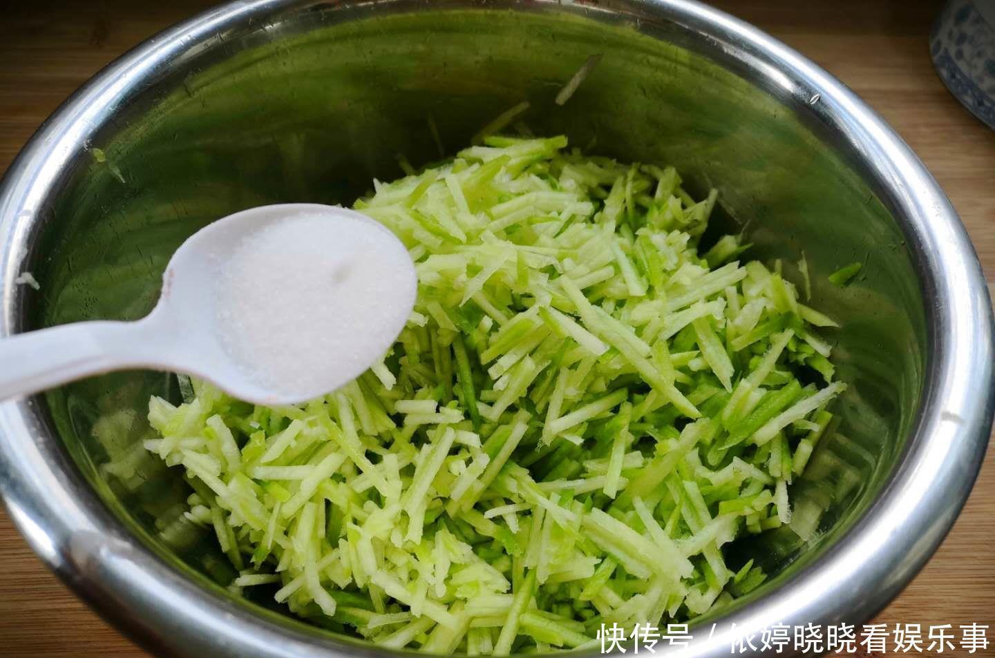 好吃|在家宅久了,不吃早餐可不行,早上给家人做点它,香软好吃又劲道