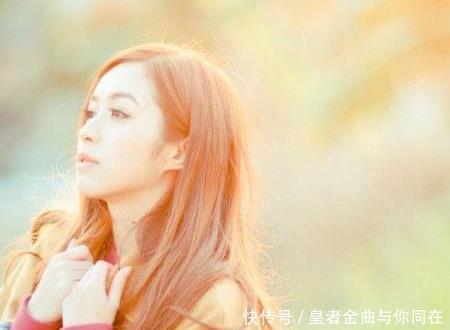 开心|开心一刻:去朋友家吃饭,她在厨房忙碌