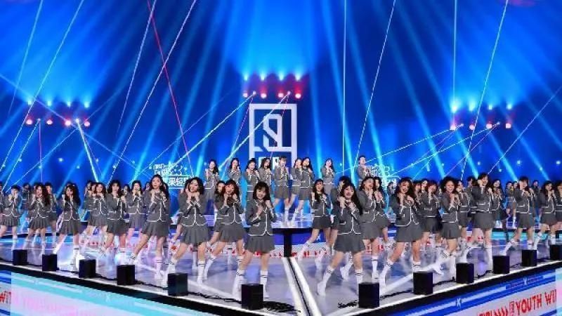 时代|综艺选秀进入“25时代”后,本该当评委的姐姐们却成了被点评的选手