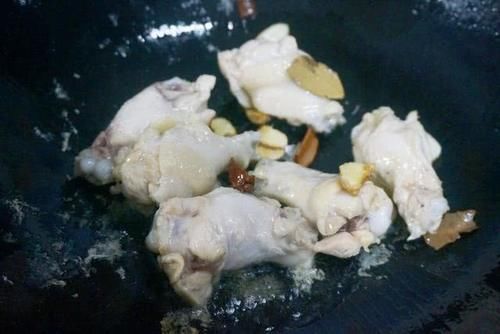  下饭|春天，多给家人烧这肉，又香又入味，30分钟就做好，真下饭