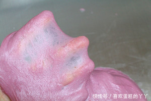 在家|教你在家做紫薯面包,奶香浓郁,香甜松软,新手也能轻松制作!