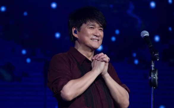  复古|《我是唱作人》预告，张艺兴复古造型抢眼，打“小抄”从小就会