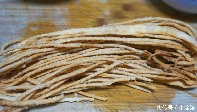 韭菜|韭菜和它是绝配,不出汤,味更鲜,比韭菜鸡蛋的好吃,还不用活面