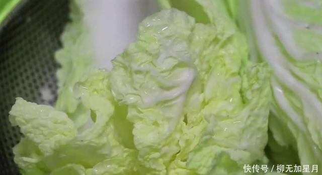 美味|鸡蛋白菜还能这样吃,美味至极,吃过一次念念不忘!