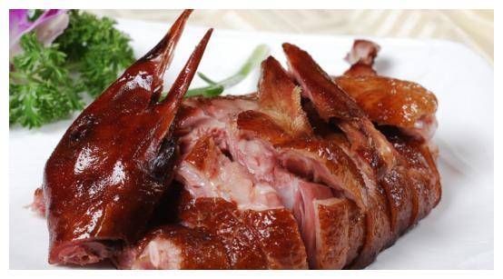 樟茶|想要学会做樟茶鸭,必须注重调料,关乎它的色泽以及味道