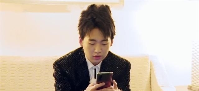  相声|从青年相声演员到综艺“新贵”，郭麒麟靠的是什么？