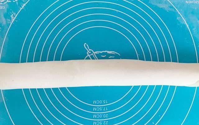 详解|白绿双色花卷做法,详解2种面团配方,再笨也学得会