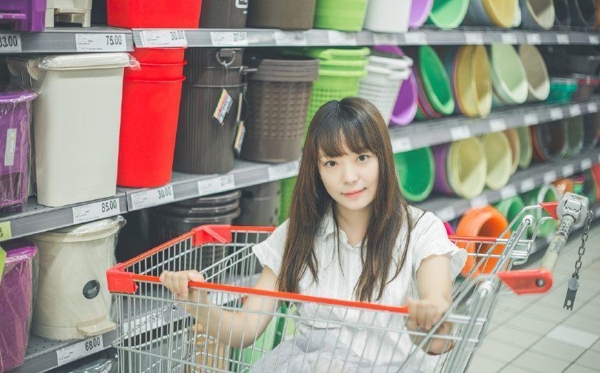 现实|生活在现实里过着柴米油盐的生活