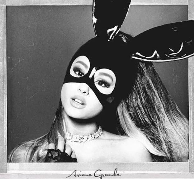 女星|硬凹白瘦幼少女人设的女星,在“辣妹风”面前堪比索然无味豆芽菜