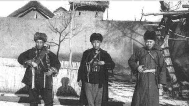 张海天|东北最狠第一杀手,机枪射杀200日军,停火后下次我要多杀俩!