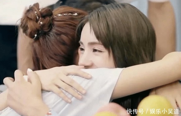 仰拍|芒果台“超低仰拍运镜”上热搜,难堪的却是参加节目的女艺人们