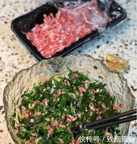  健脑|美食诱惑，春天不吃它太可惜，田间地边到处有，补钙明目还健脑，孩子多吃好