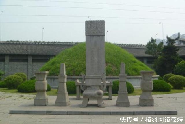 棺材|农村土葬时,棺材埋在地下,为什么还要堆