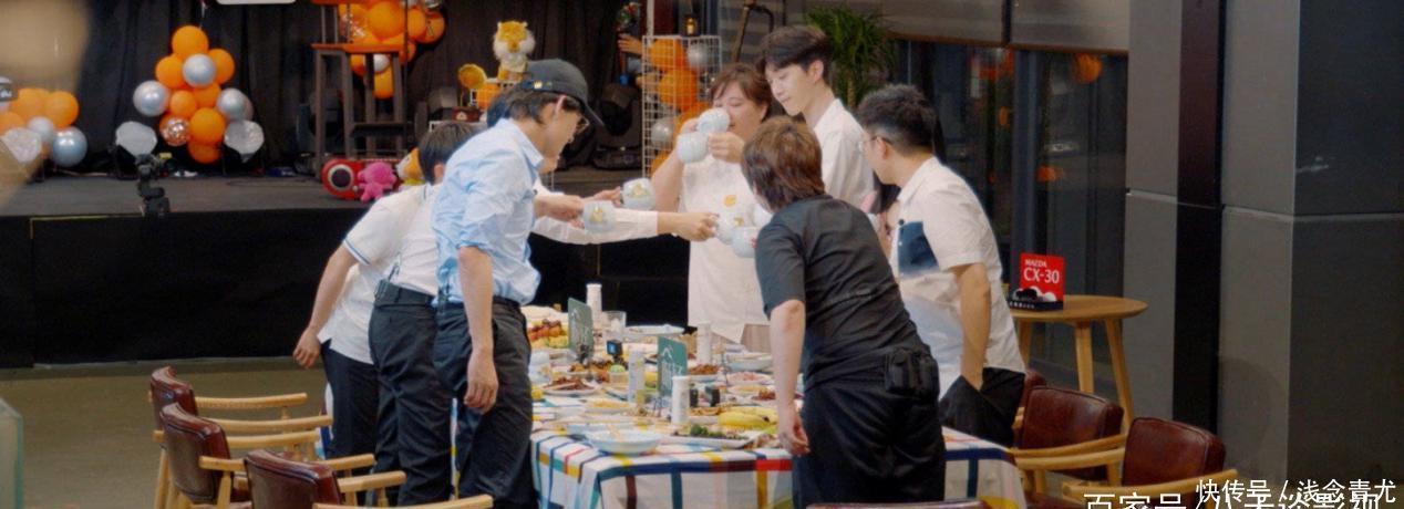  热播|《青春环游记》热播，贾玲杨迪一力撑起看点？网友：王牌复制品