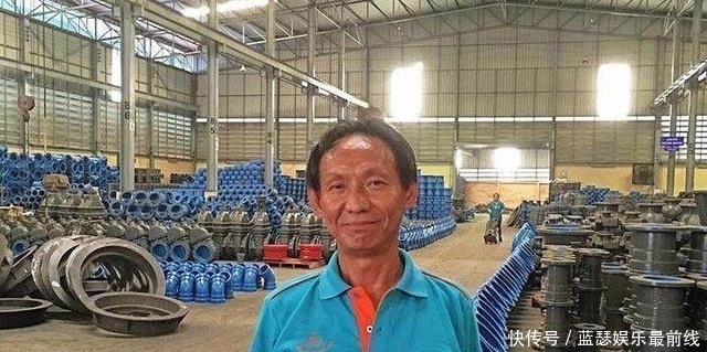 流浪汉Woralop|流浪汉”捡4千交警方，从此改变人生，后面的事令人意想不到!