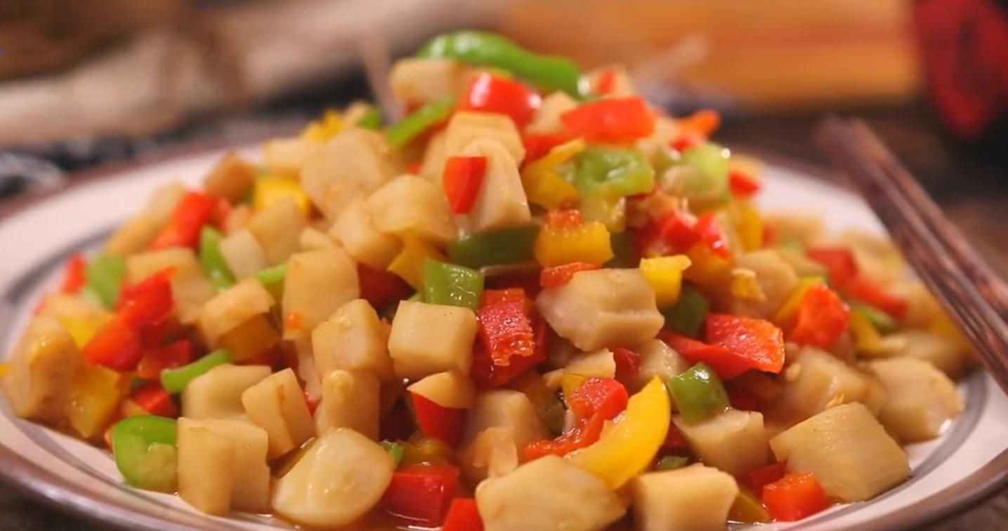 美味|家里孩子不爱吃莲藕,换个新吃法,鲜香美味,好吃到停不下来