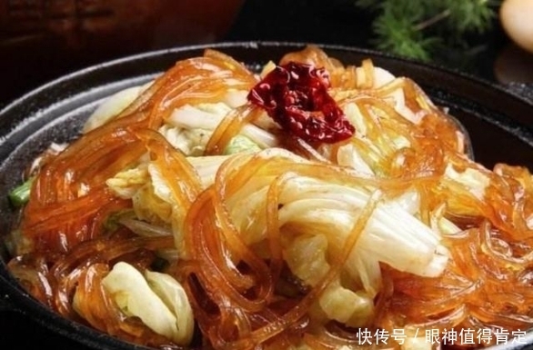 花椒|美食推荐：粉条白菜、红烧排骨、笋干烧猪蹄、豆皮拌豆苗的做法