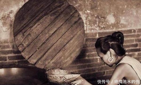 贵族|晚清真实老照片烧火做饭的农妇,最后一张骑着毛驴的贵族太太